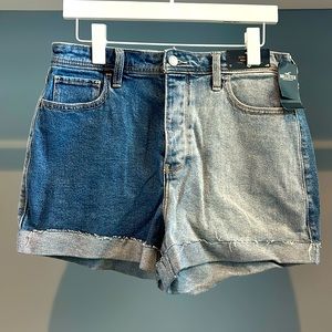 NWT Hollister Jean shorts. Two toned. Super cute. Size 11/30. Brand new.